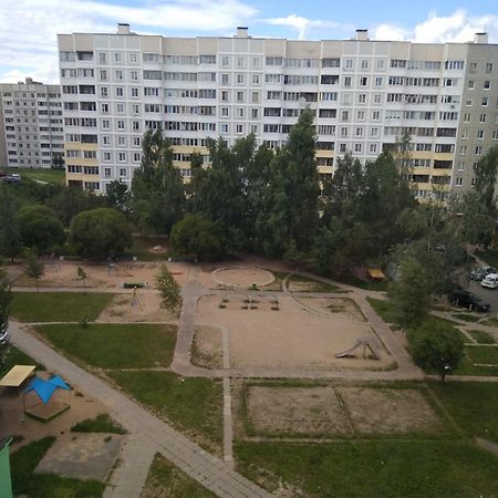 Комната Для Гостей Рядом С Станцией Метро Каменная Горка Minsk Exterior photo